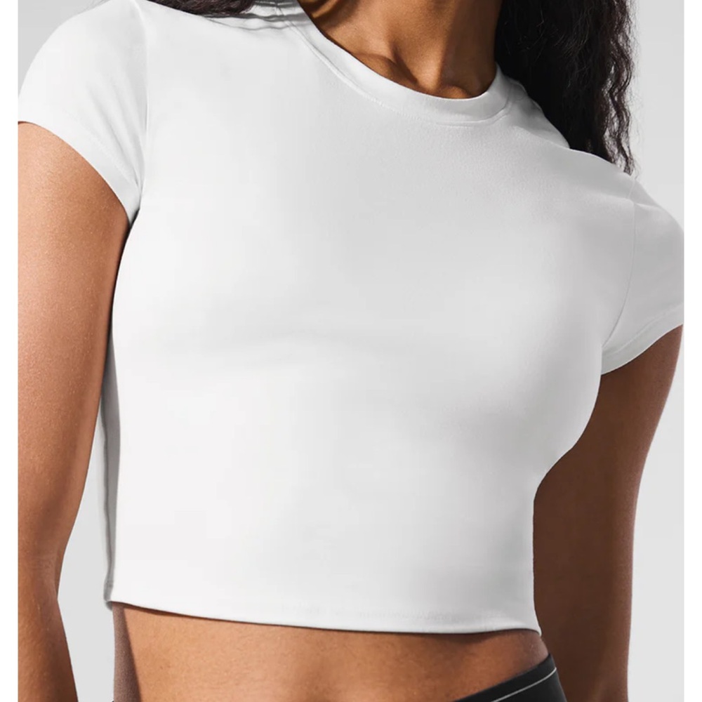 Alo Classic White Women's Crop Top